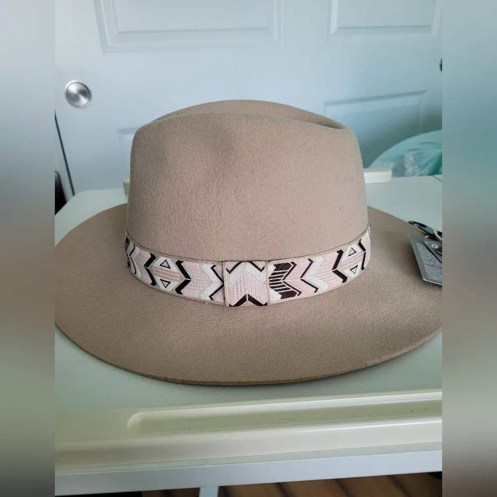 Cream Fedora - Picture 6 of 10